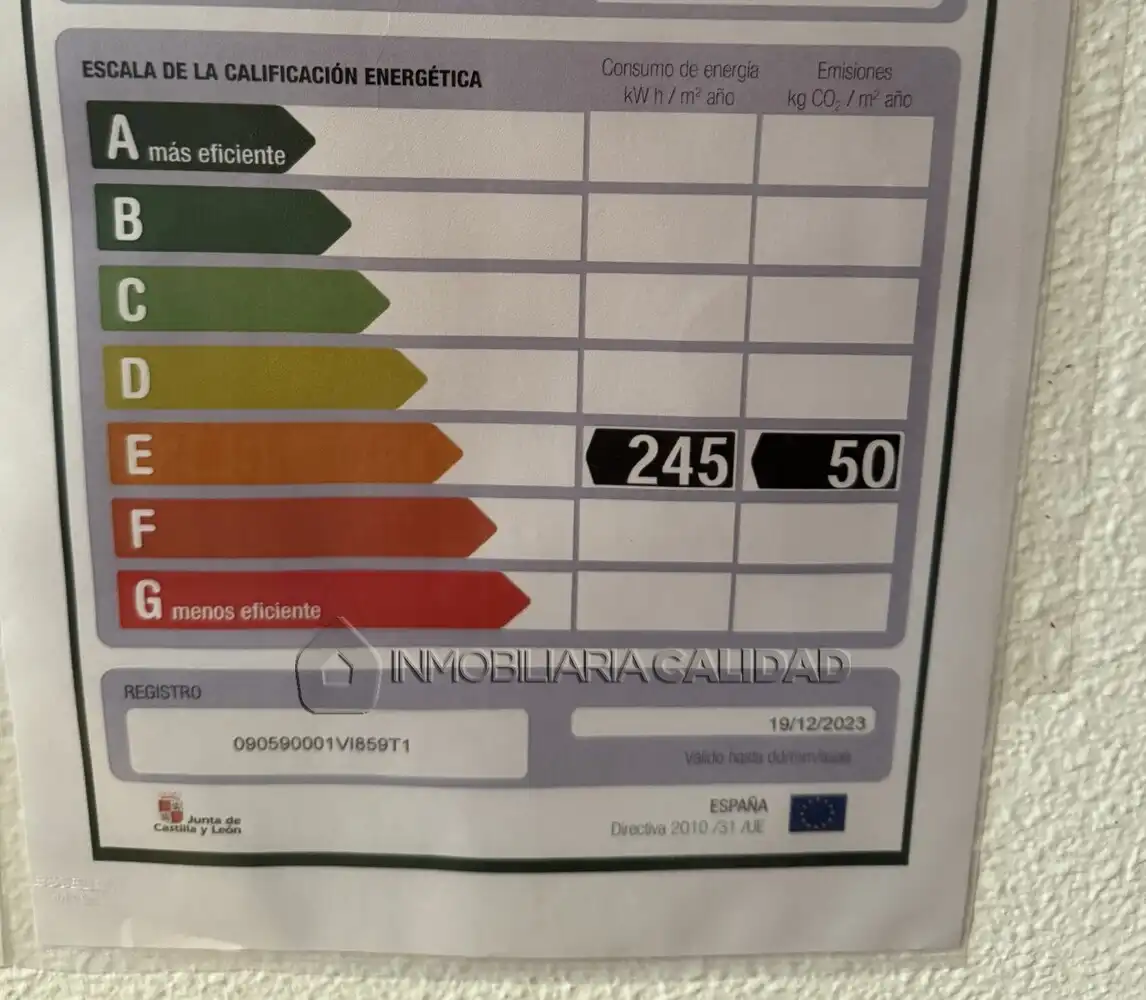 Piso de alquiler en Burgos con Calefacción, Trastero y Amueblado