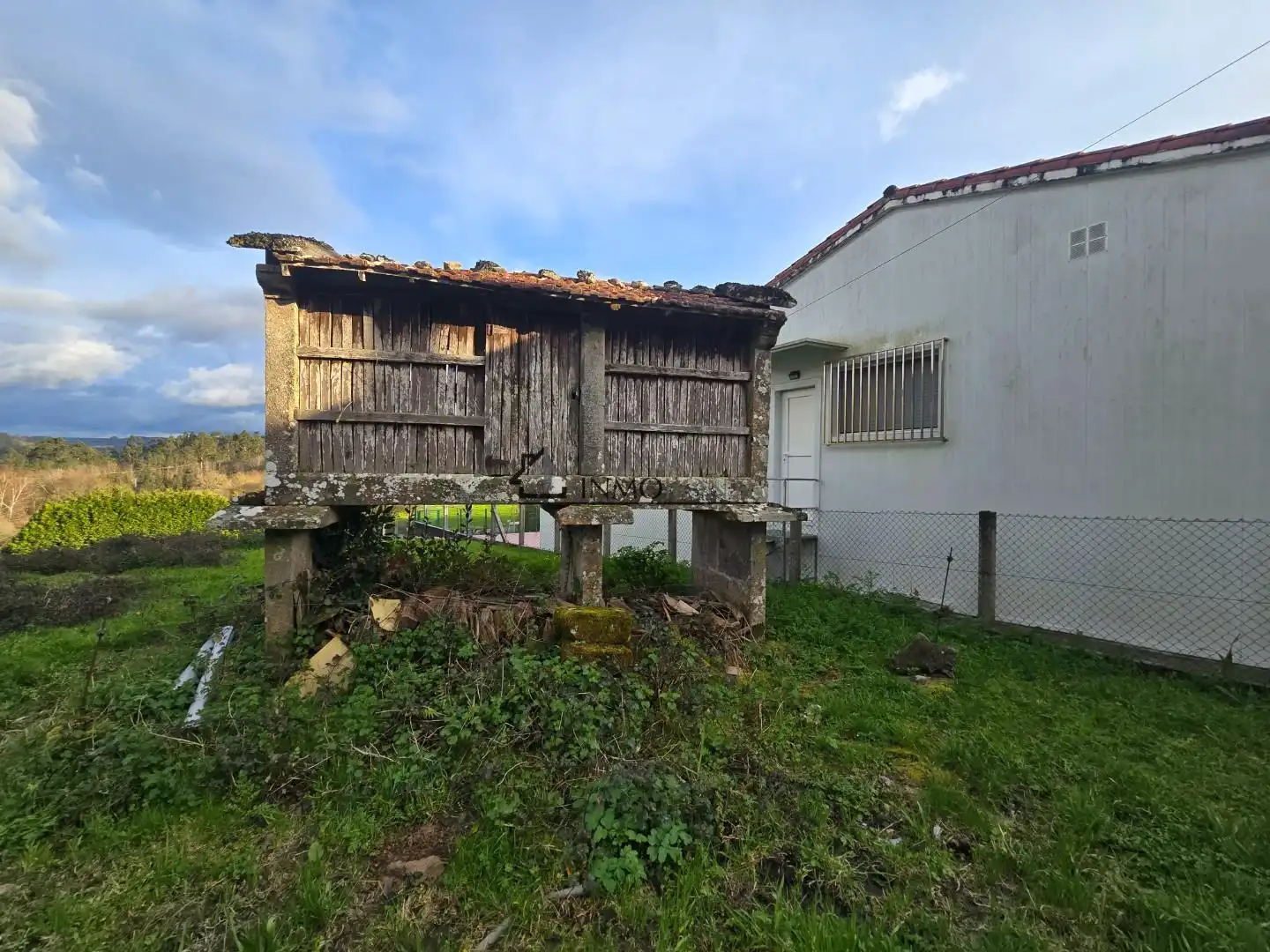 Außenansicht von Haus oder Chalet zum Verkauf in A Estrada  mit Privatgarten