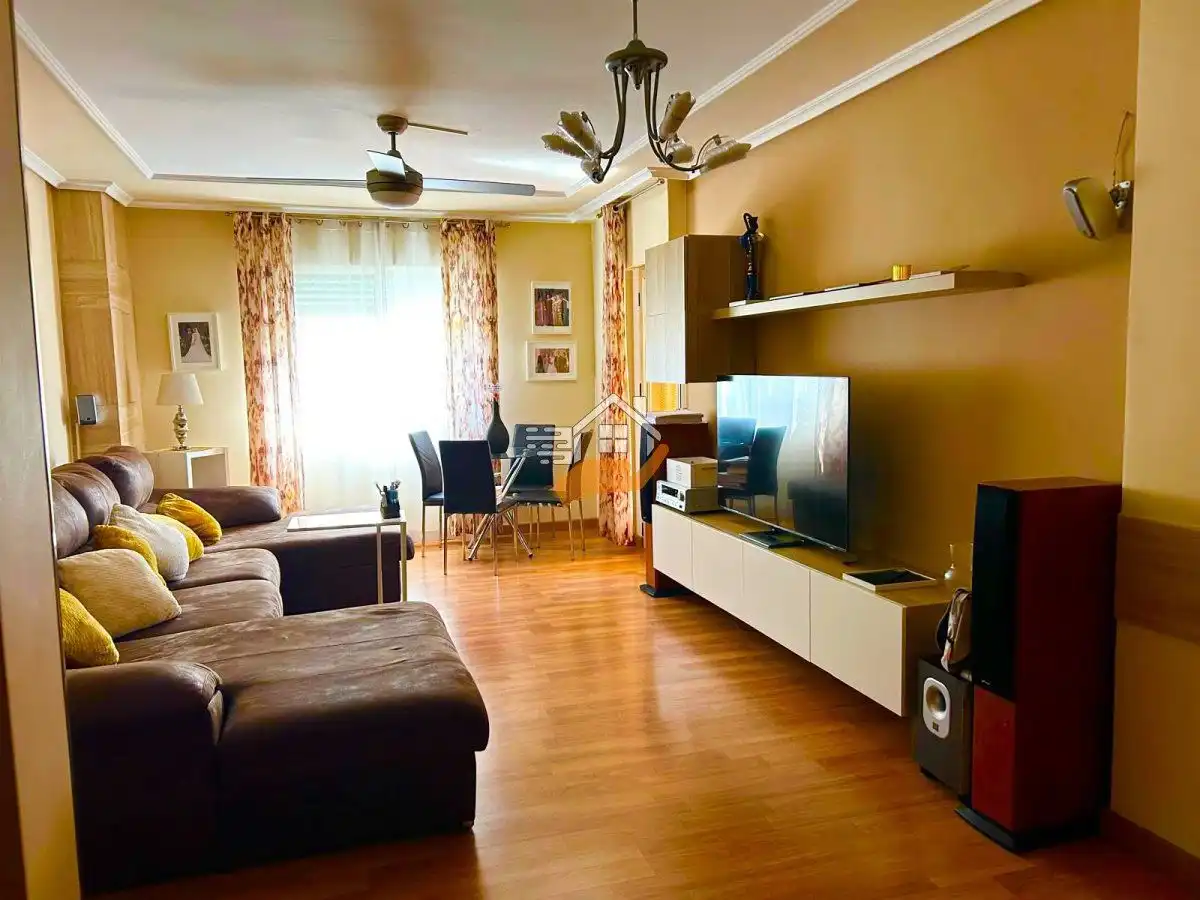 Sala de estar de Piso en venta en Murcia con Terraza, Trastero y Balcón