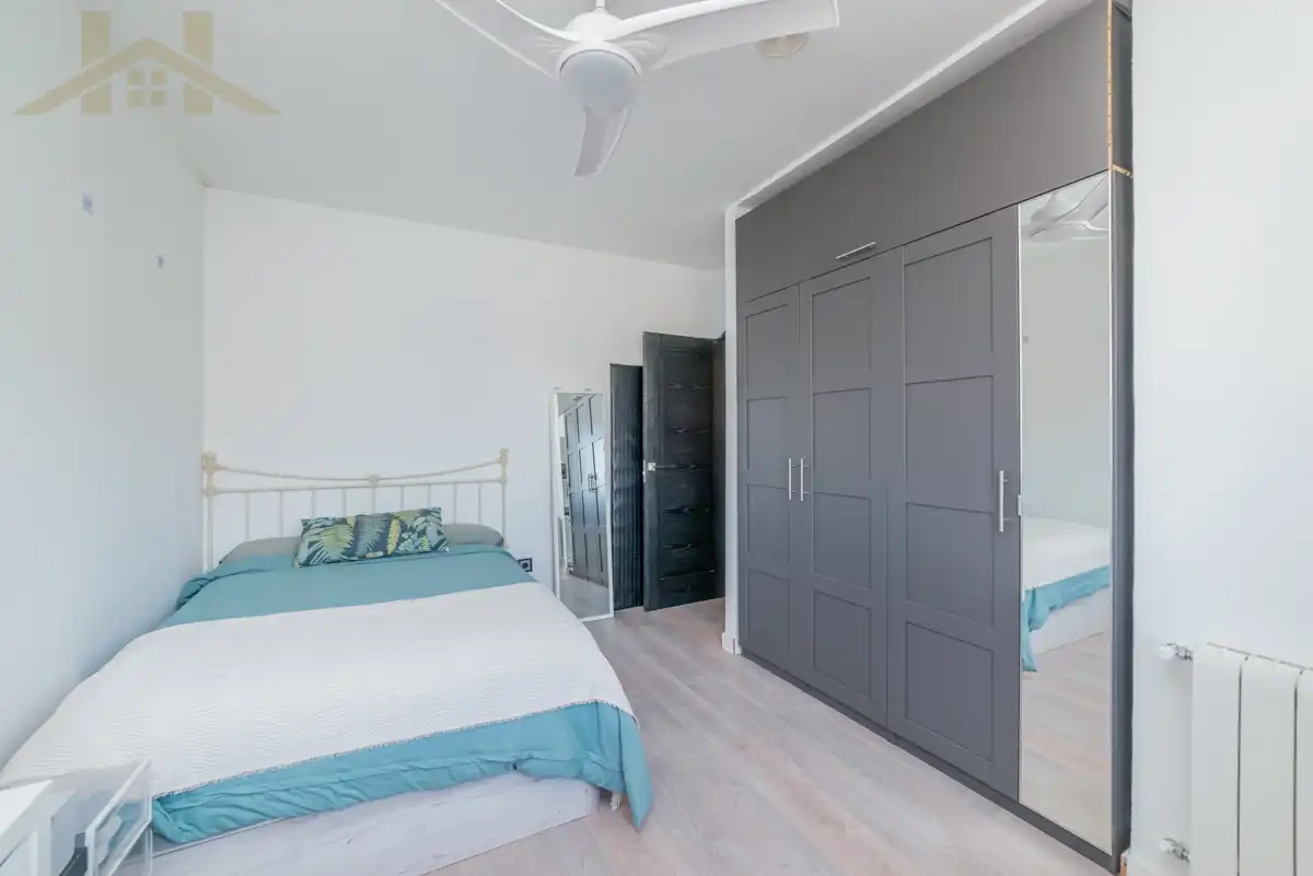 Casa aparellada amb jardí en venda a Calle Camilo José Cela, imagen 12