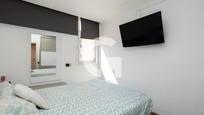 Bedroom of Flat for sale in  Barcelona Capital  with Air Conditioner, Furnished and Oven