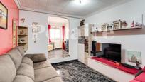 Living room of Attic for sale in L'Hospitalet de Llobregat  with Air Conditioner and Terrace