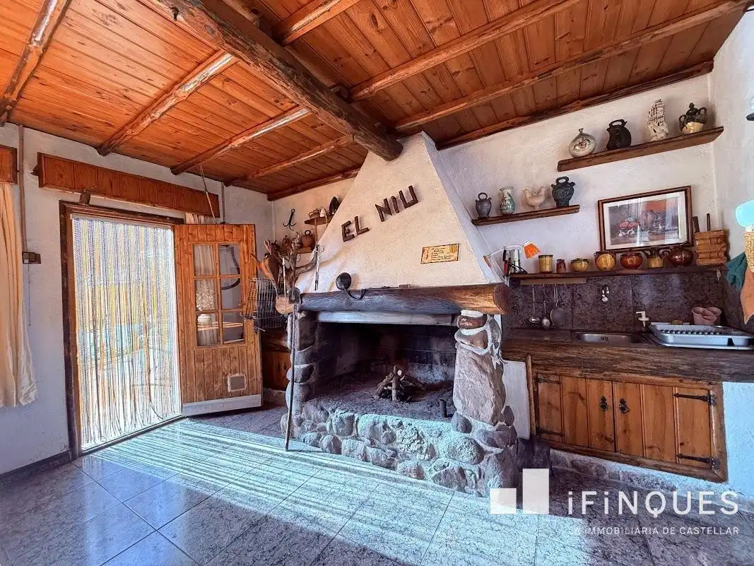Cuina de Casa o xalet en venda en Castellar del Vallès amb Aire condicionat, Calefacció i Jardí privat