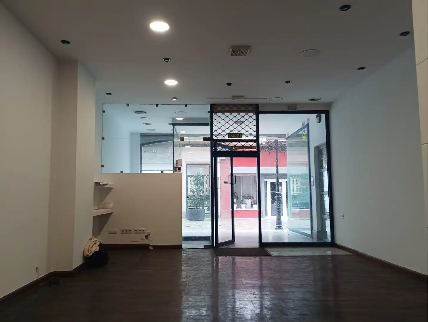 Ground floor for rent in Carballo