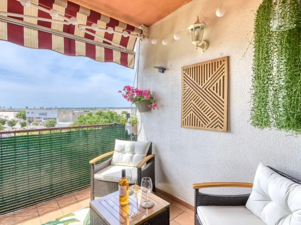 Balcony of Flat for sale in Figueres  with Air Conditioner