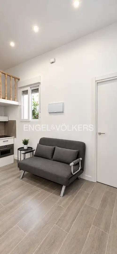 Exterior view of Ground floor for rent in Madrid  with Air Conditioner, Heating and Private garden
