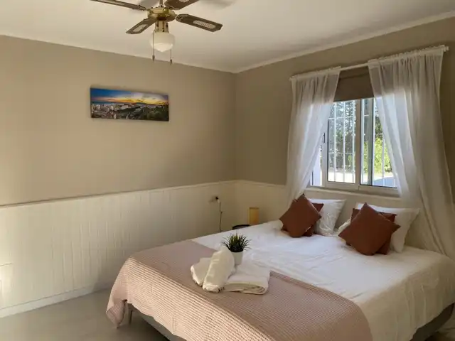 Habitación de Casa o chalet en venta en Alhaurín El Grande con Aire acondicionado, Jardín privado y Piscina