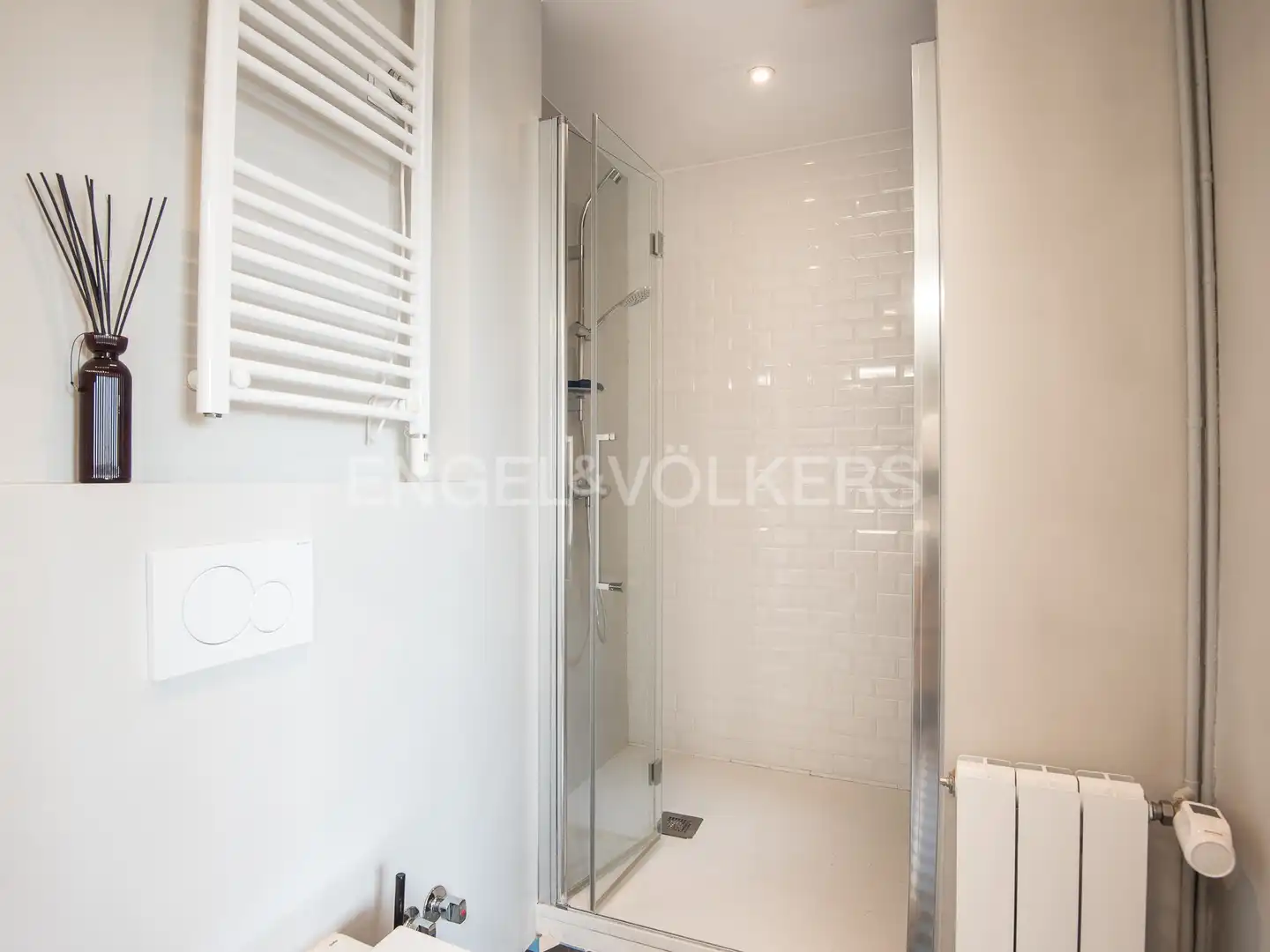 Bathroom of Houses for rent in La Miranda - Can Candeler 