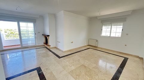 Foto 4 de Àtic de lloguer a Avenida de la Alcudia, 130b, Río Real, Marbella