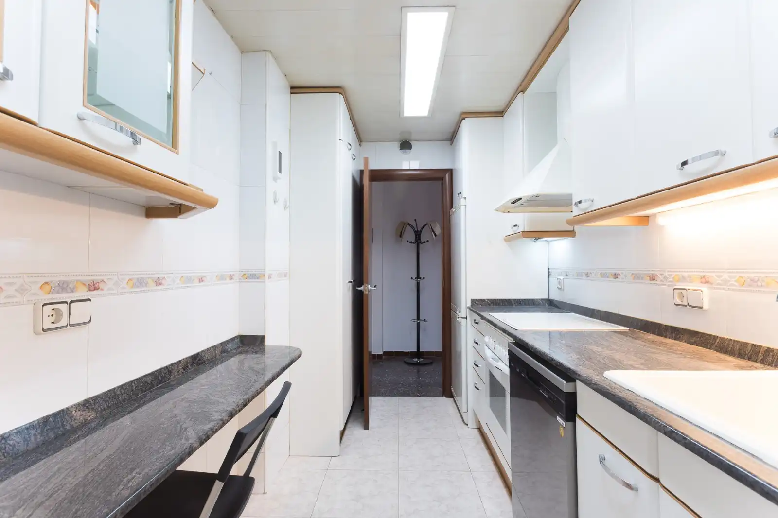 Cocina de Piso de alquiler en Cerdanyola del Vallès con Calefacción, Amueblado y Horno