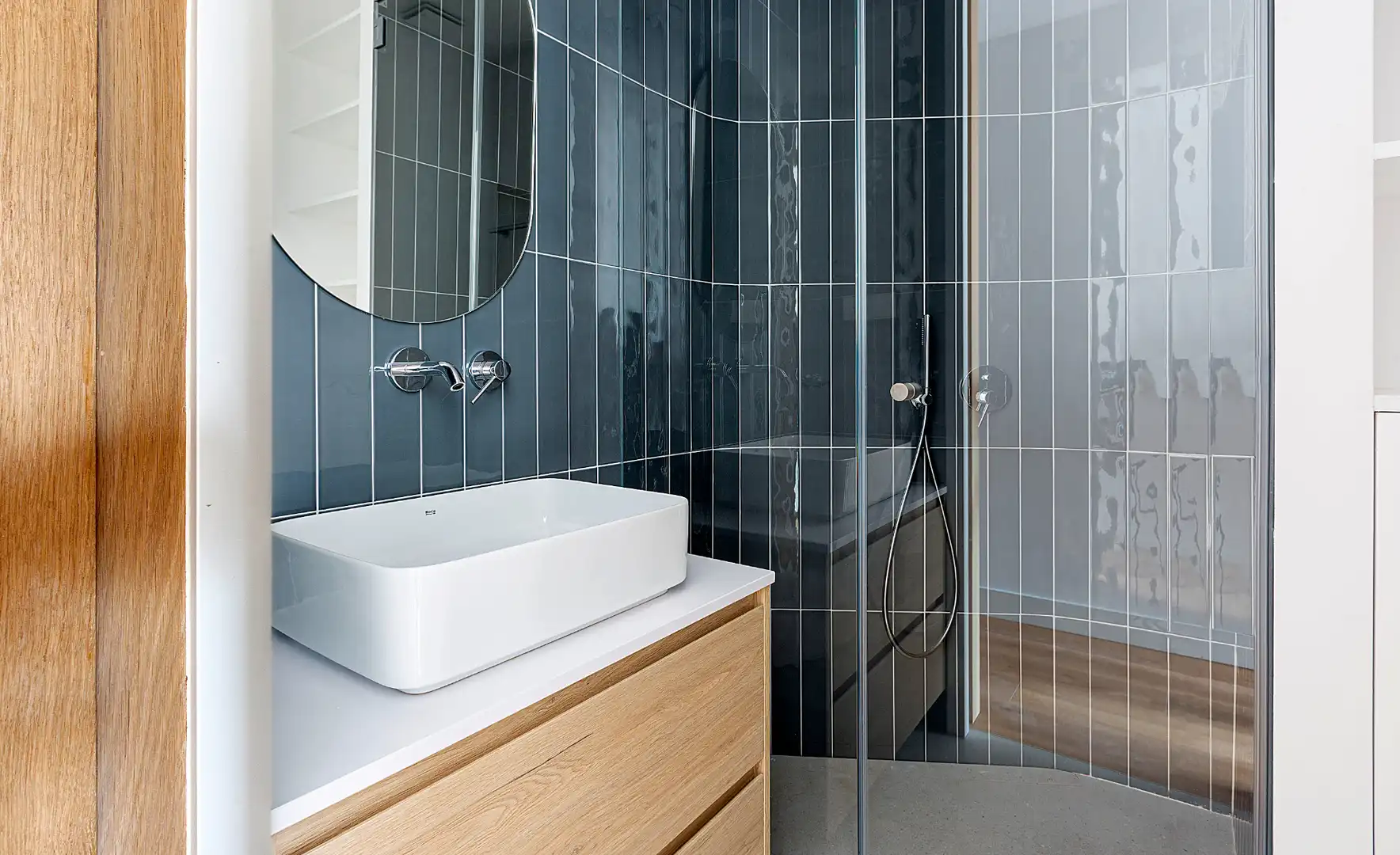 Bathroom of Attic for rent in Madrid  with Air Conditioner, Heating and Storage room