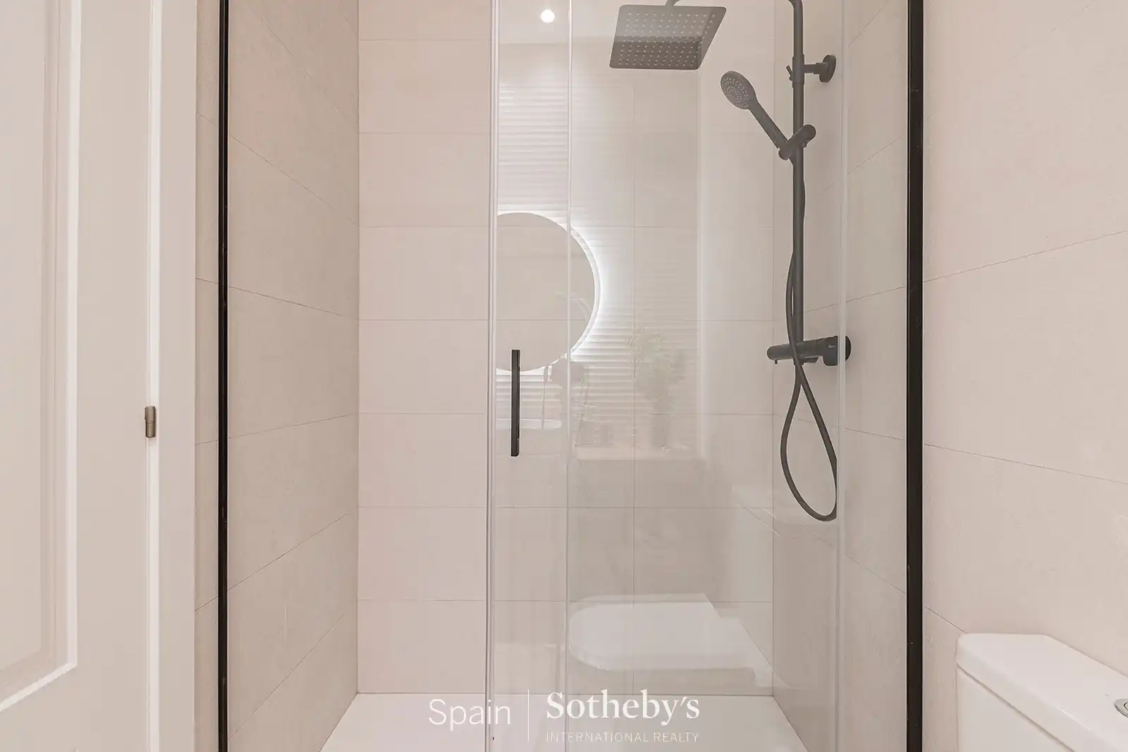 Apartament amb ascensor en venda a Gran Via de les Corts Catalanes, imagen 44