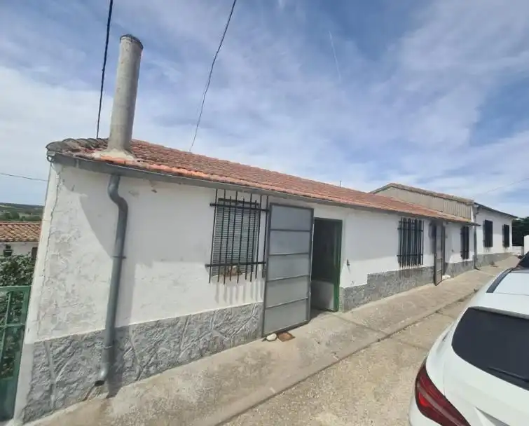 Vista exterior de Casa o chalet en venta en La Maya  con Calefacción, Jardín privado y Amueblado