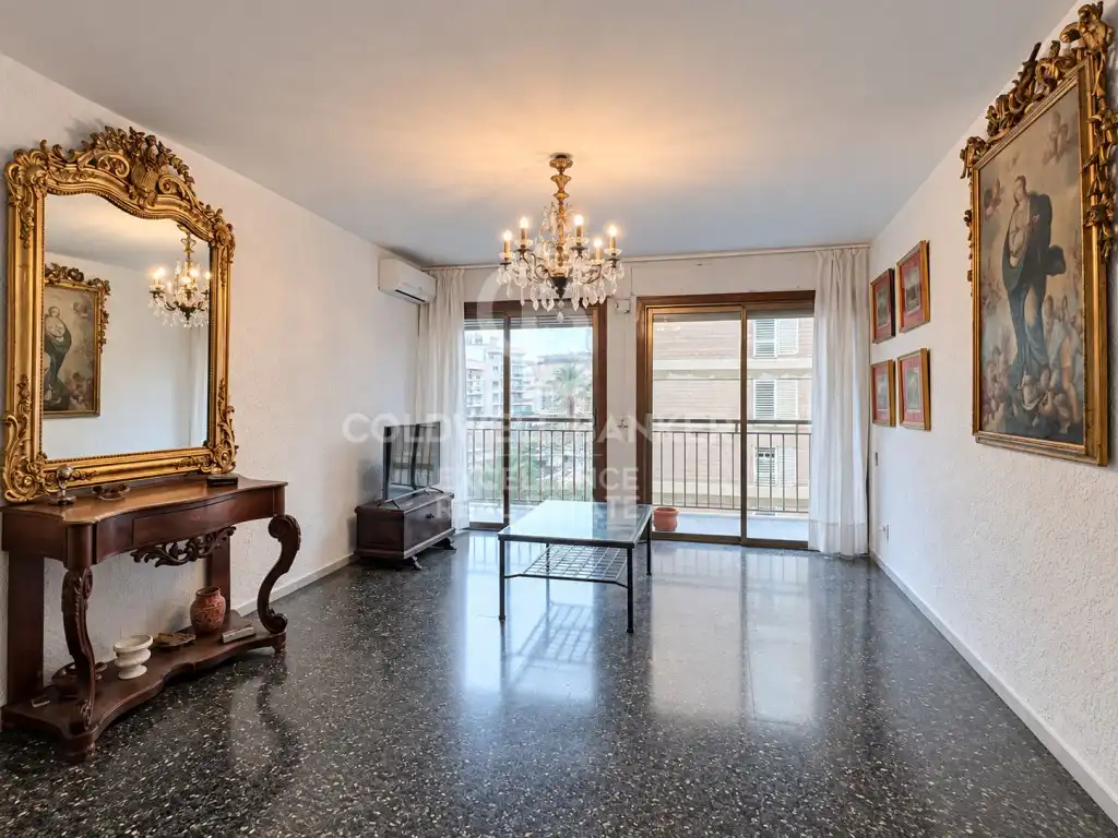 Flat with lift for sale in Calle Cavanilles, imagen 3