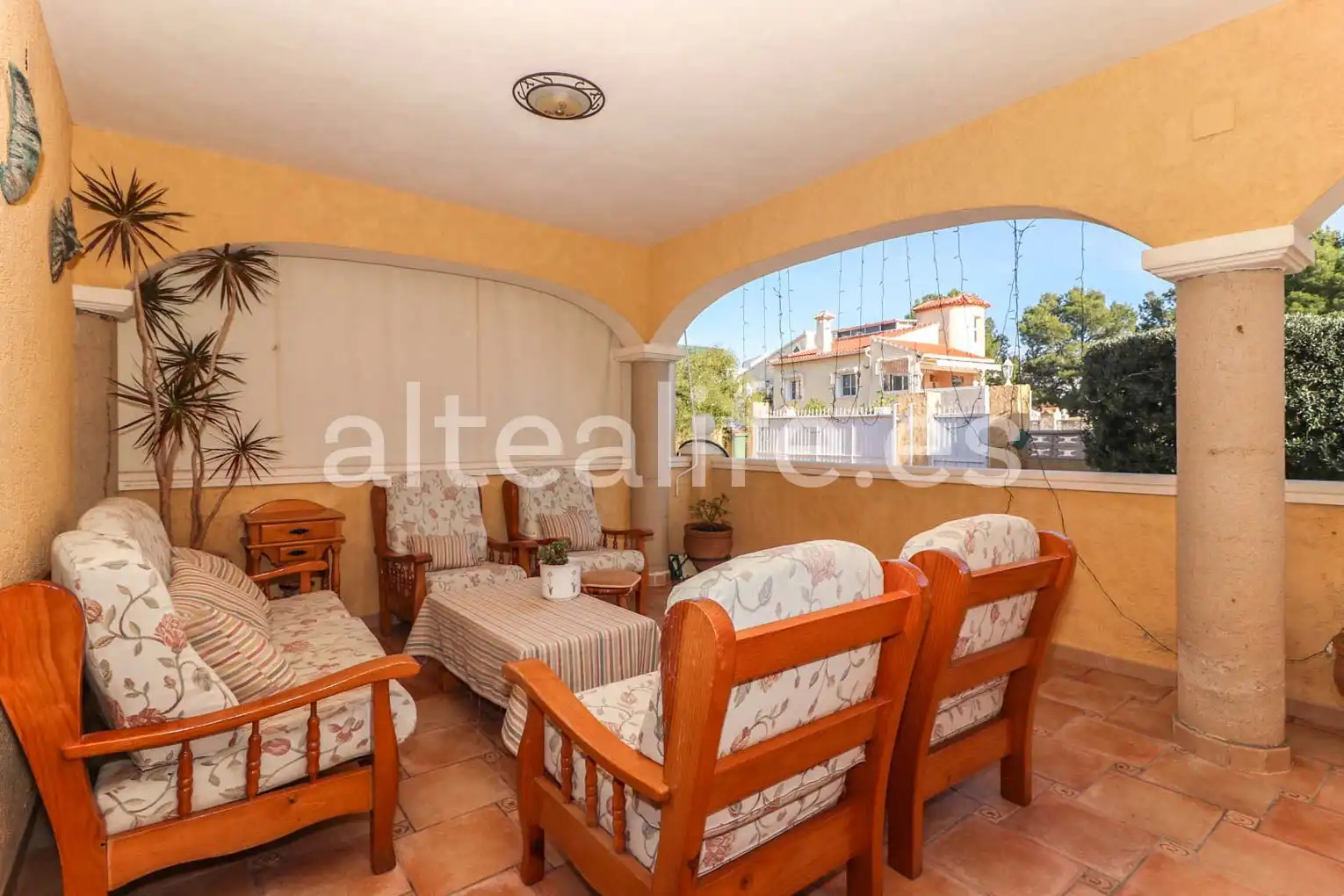 Vista exterior de Casa o chalet en venta en La Nucia con Aire acondicionado, Calefacción y Jardín privado