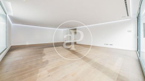 Foto 3 de Casa adosada en venta en Canillas, Madrid