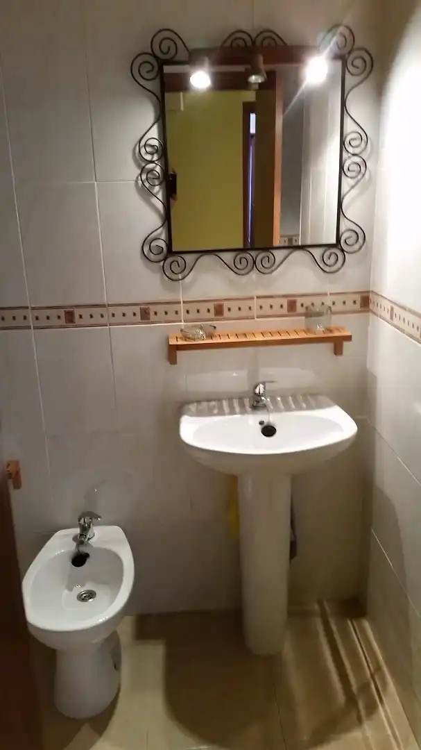 Baño de Piso en venta en Prado del Rey con Terraza, Trastero y Amueblado