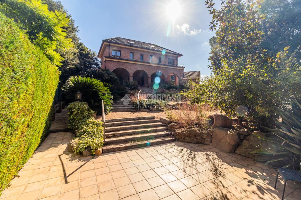 Jardí de Casa o xalet en venda en Sant Cugat del Vallès amb Aire condicionat i Terrassa