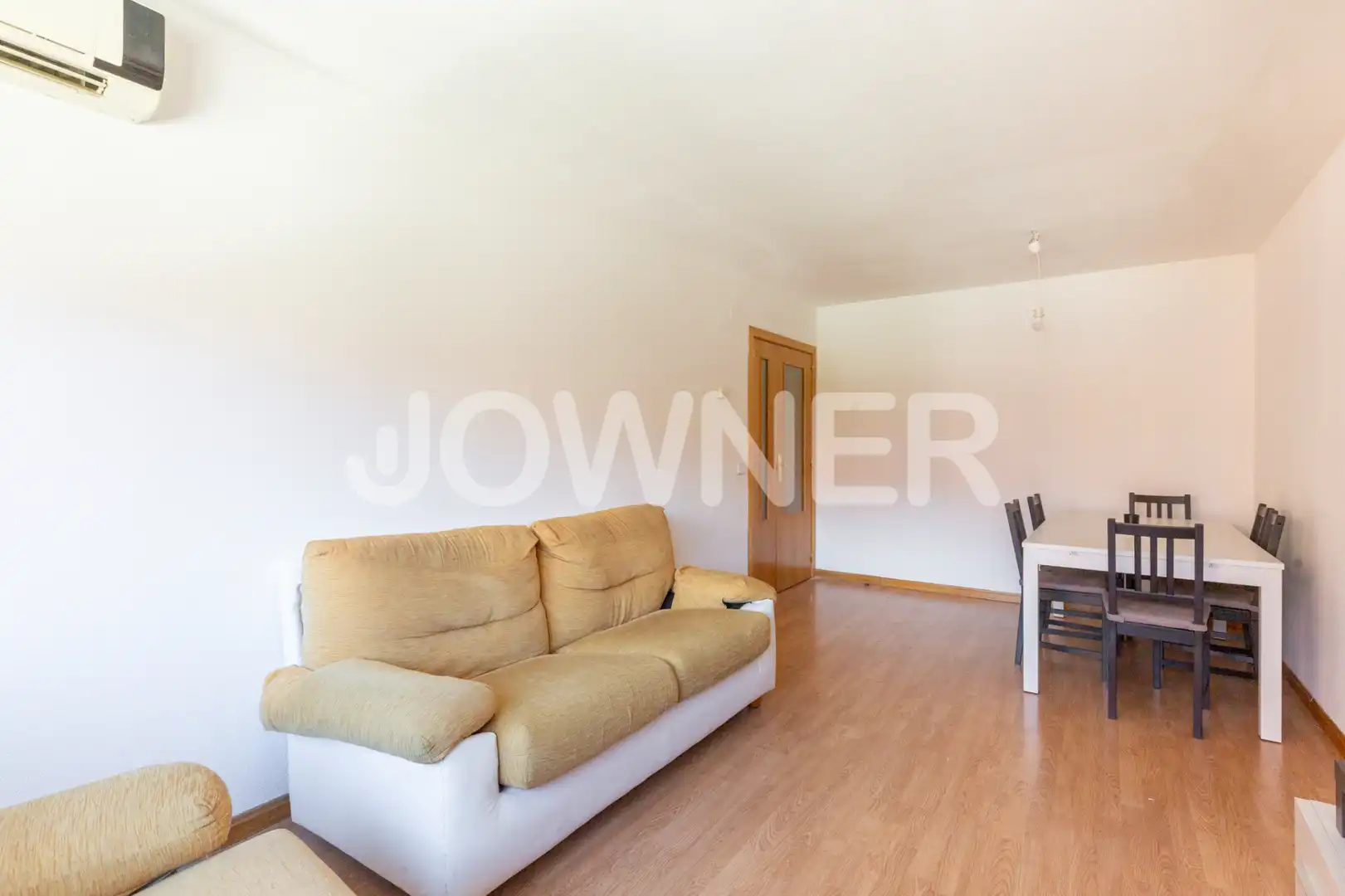 Living room of Flat for rent in Valdemoro  with Air Conditioner, Heating and Storage room