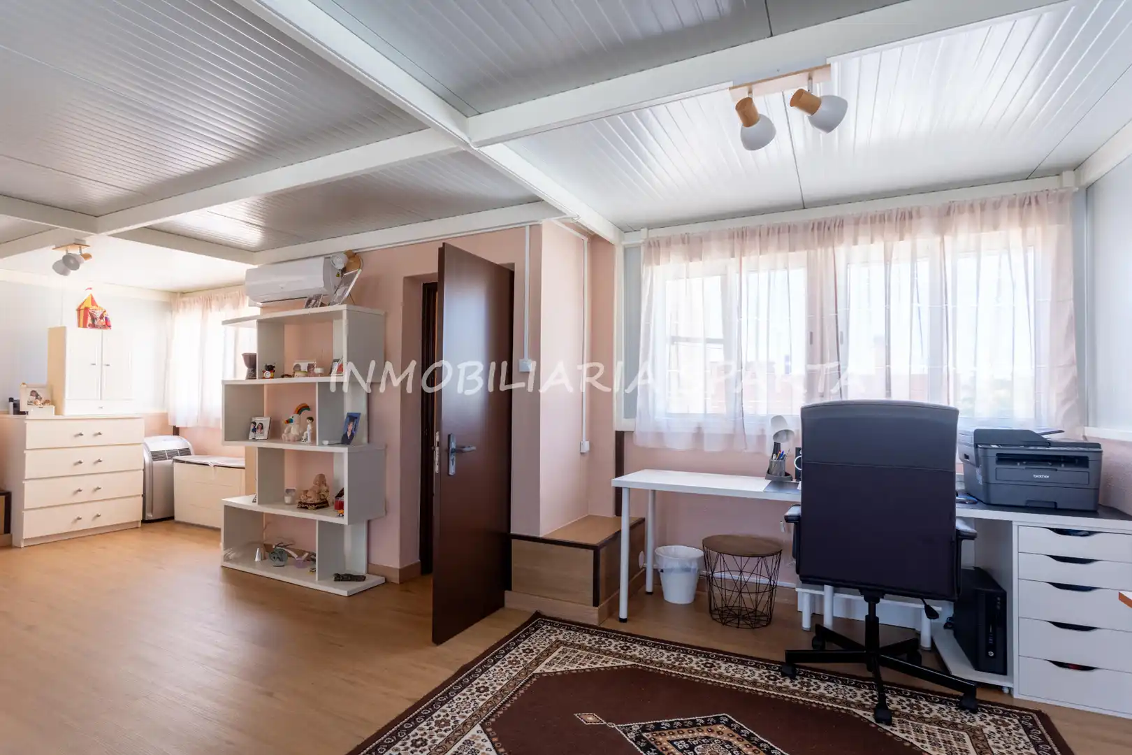 Sala de estar de Casa adosada en venta en Villanueva del Ariscal con Aire acondicionado, Calefacción y Jardín privado