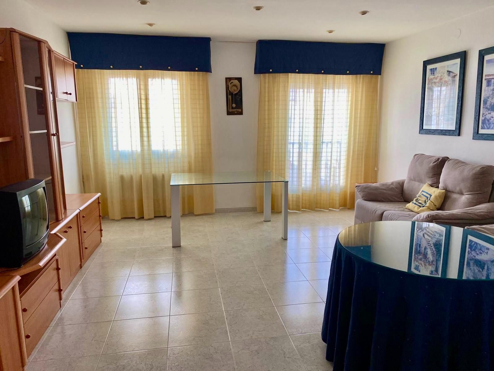 Flat for sale in Plaza MERCED, Baza