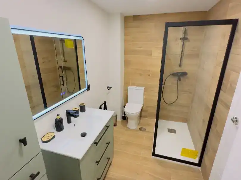 Badezimmer von Wohnung zur Miete in Alcalá de Henares