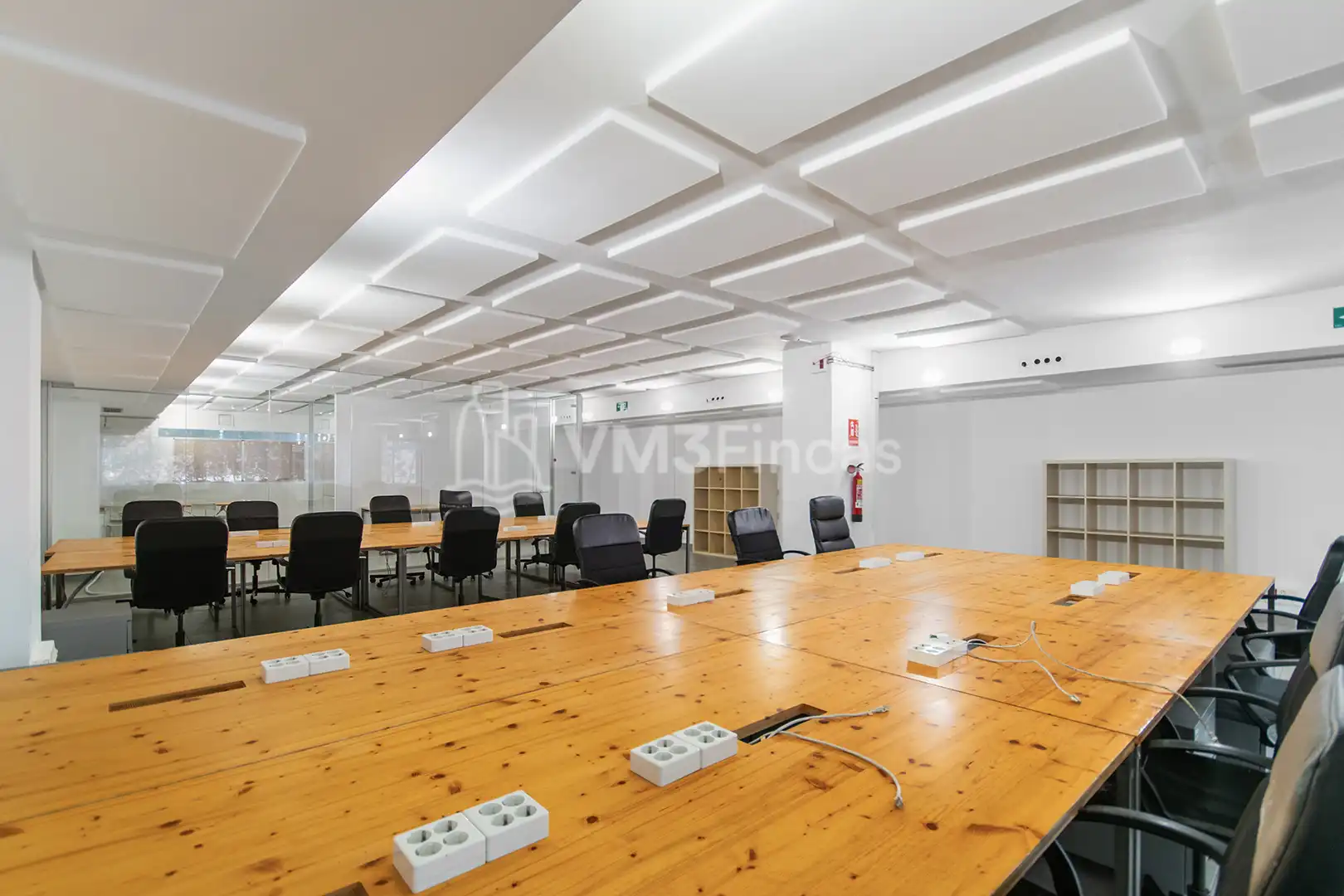 Büro zur Miete in Barcelona mit Klimaanlage, Heizung und Möbliert