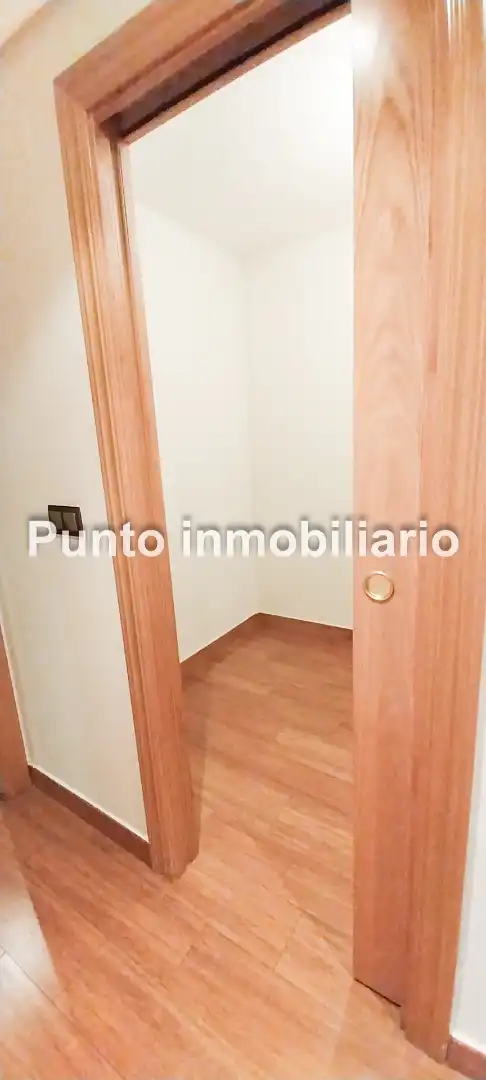 Flat for rent in Calle Santa Ana, 2, La Flecha - Monasterio del Prado