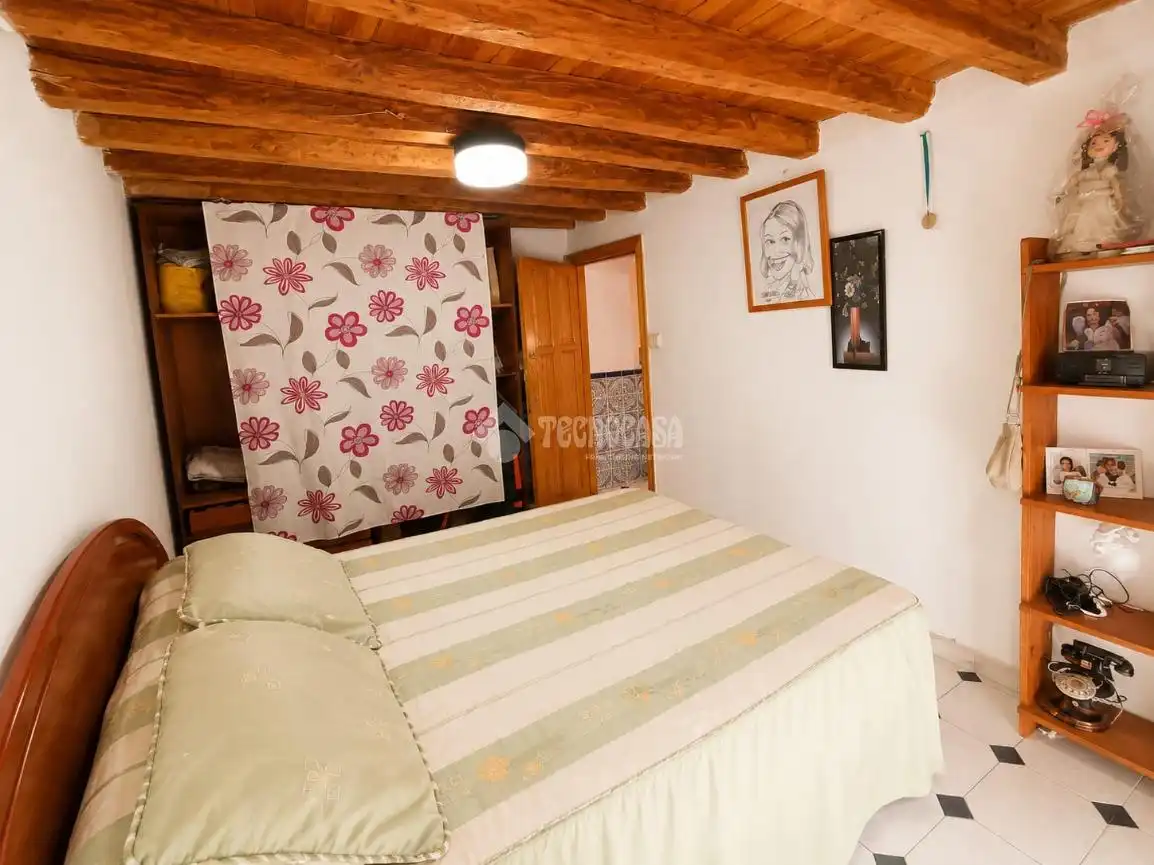Casa aparellada en venda a Valdeverdeja, imagen 12