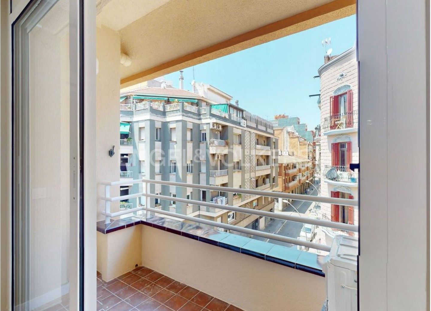 Exterior view of Apartment to rent in  Barcelona Capital  with Air Conditioner, Heating and Parquet flooring