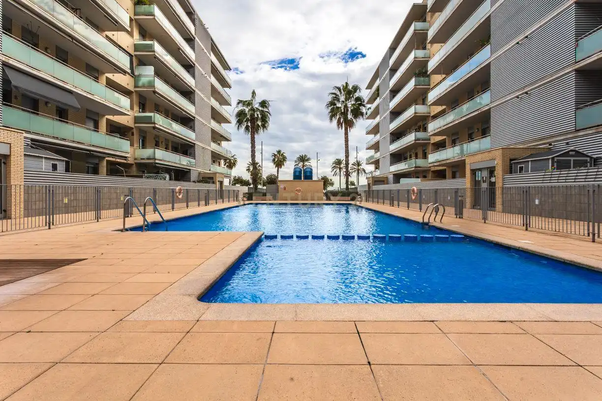 Piscina de Apartamento en venta en Badalona con Jardín privado, Piscina y Balcón