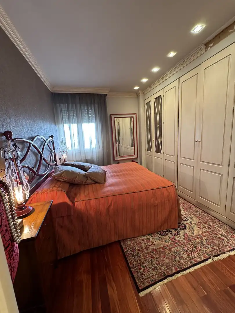 Habitación de Piso en venta en Bilbao  con Calefacción, Terraza y Amueblado