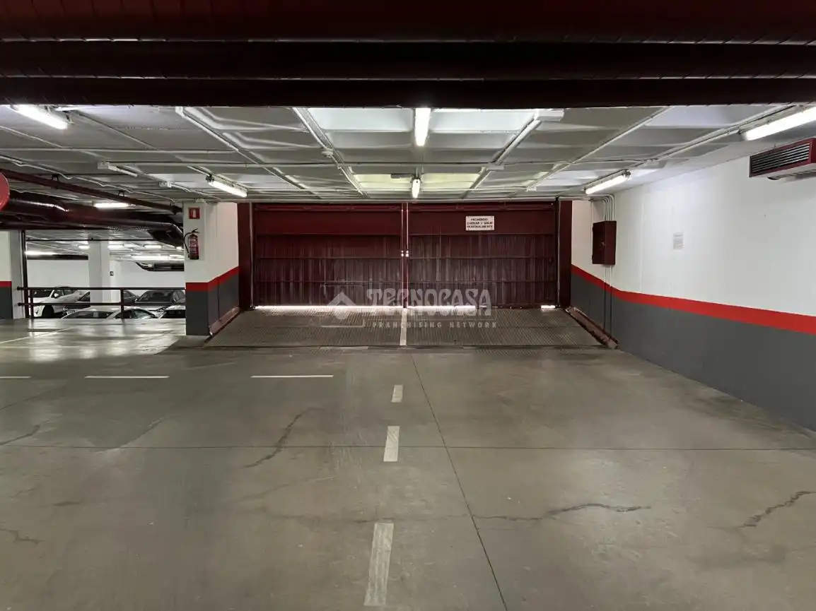 Einzelparkplatz zum Verkauf in Latina, imagen 11