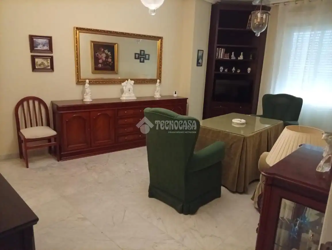 Sala d'estar de Pis en venda en Sevilla amb Aire condicionat i Traster