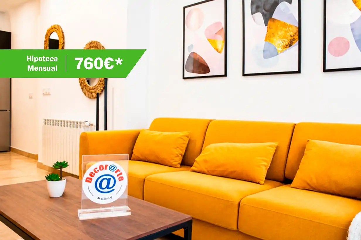 Flat with lift for sale in Calle de Elfo 140