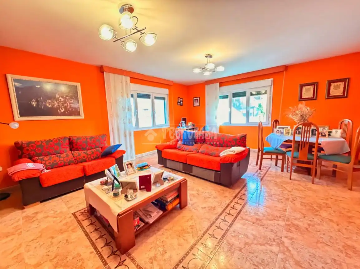 Sala d'estar de Casa o xalet en venda en Sanchonuño
