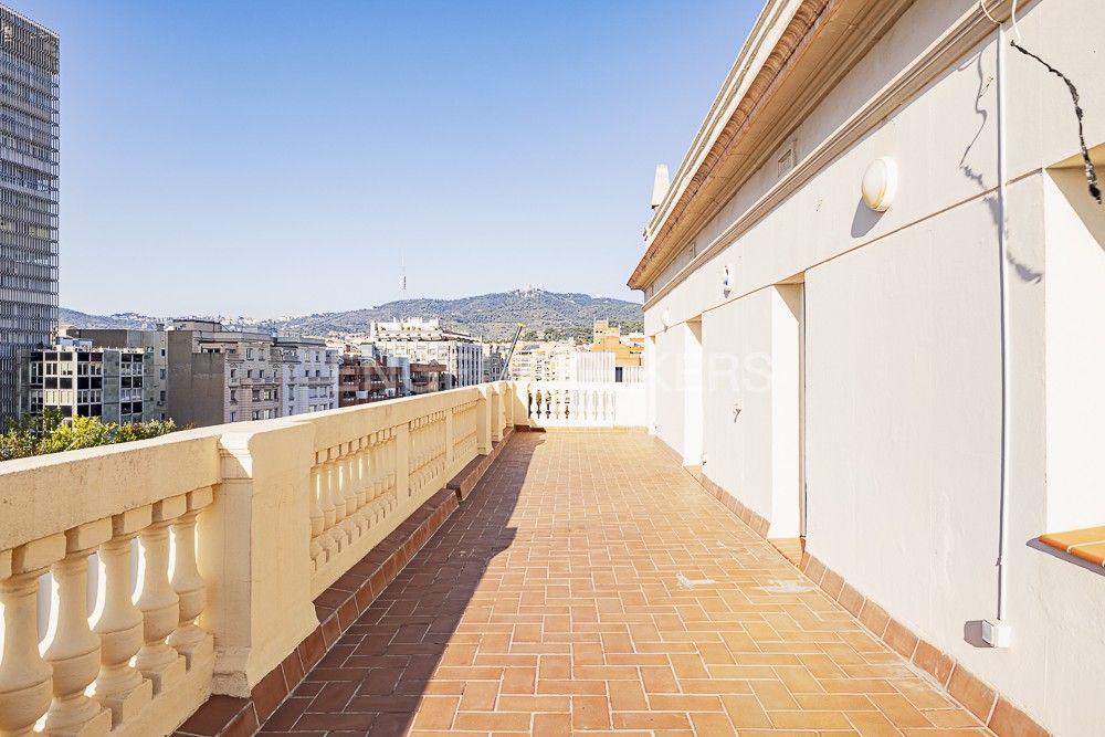 Terrace of Attic to rent in  Barcelona Capital  with Air Conditioner, Heating and Terrace