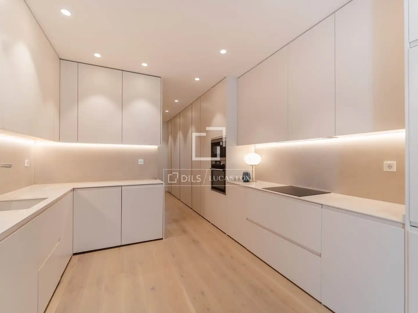 Cocina de Piso de alquiler en Valencia con Aire acondicionado, Amueblado y Balcón