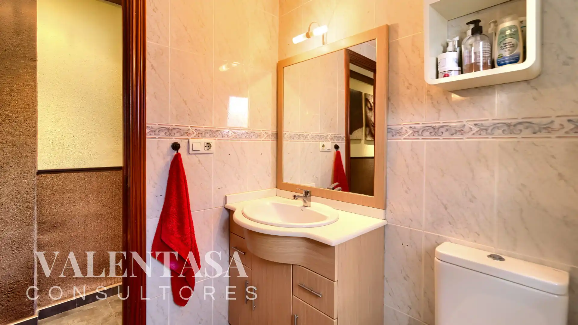 Baño de Piso en venta en Valencia con Aire acondicionado, Calefacción y Amueblado