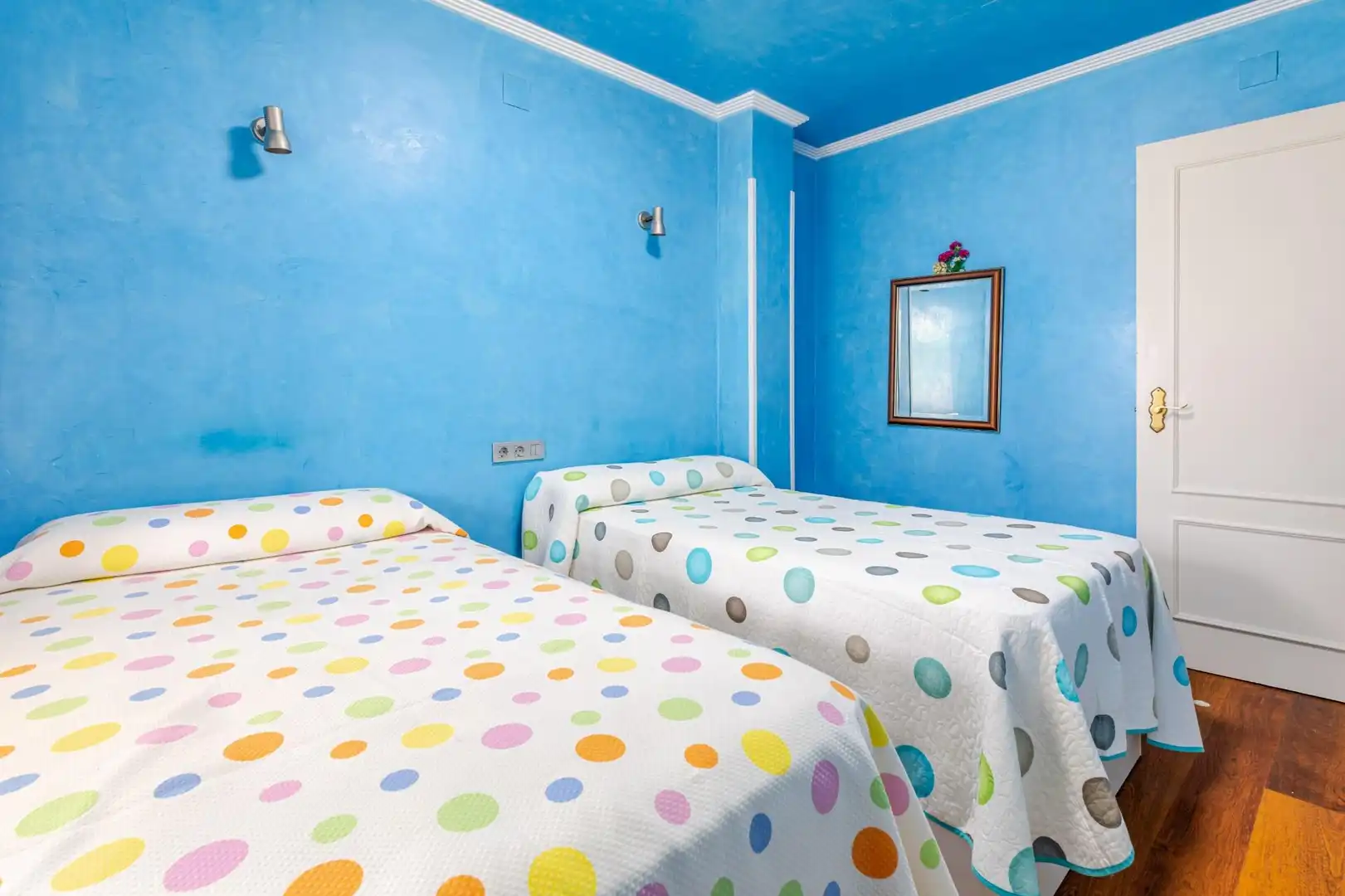 Bedroom of Houses for sale in L'Eliana  with Air Conditioner, Heating and Private garden