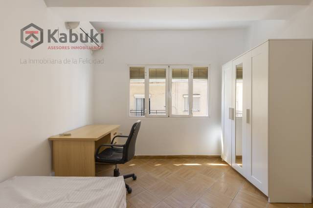 Piso en Alquiler en Granada - CL DOCTOR VICTOR ESCRIBANO, 10 en Plaza de Toros