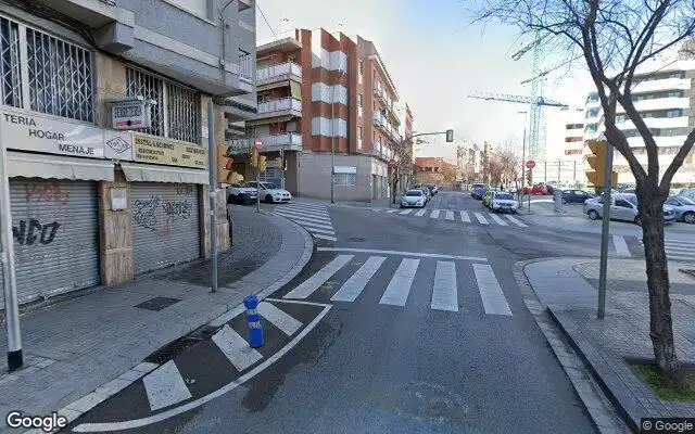 Vista exterior de Piso en venta en L'Hospitalet de Llobregat