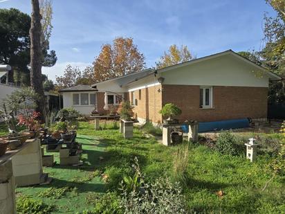 Vista exterior de Casa o xalet en venda en Majadahonda amb Traster