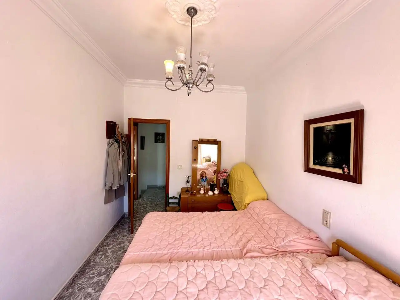 Dormitori de Casa adosada en venda en Sierra de Yeguas amb Aire condicionat, Jardí privat i Terrassa