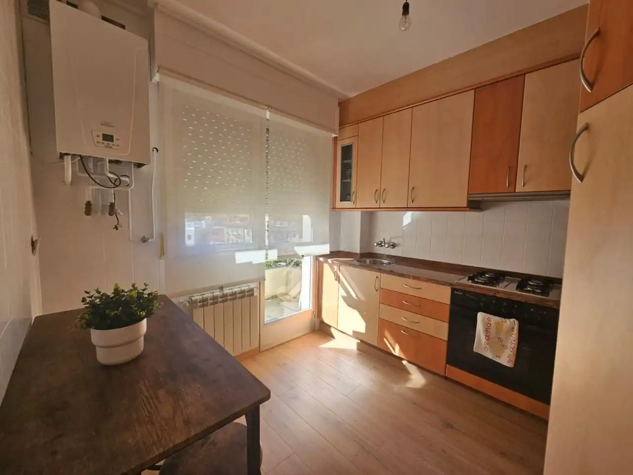 Kitchen of Flat for rent in Ourense Capital   with Heating, Furnished and Balcony