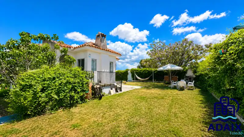 Jardí de Casa o xalet en venda en Bargas amb Calefacció, Terrassa i Moblat