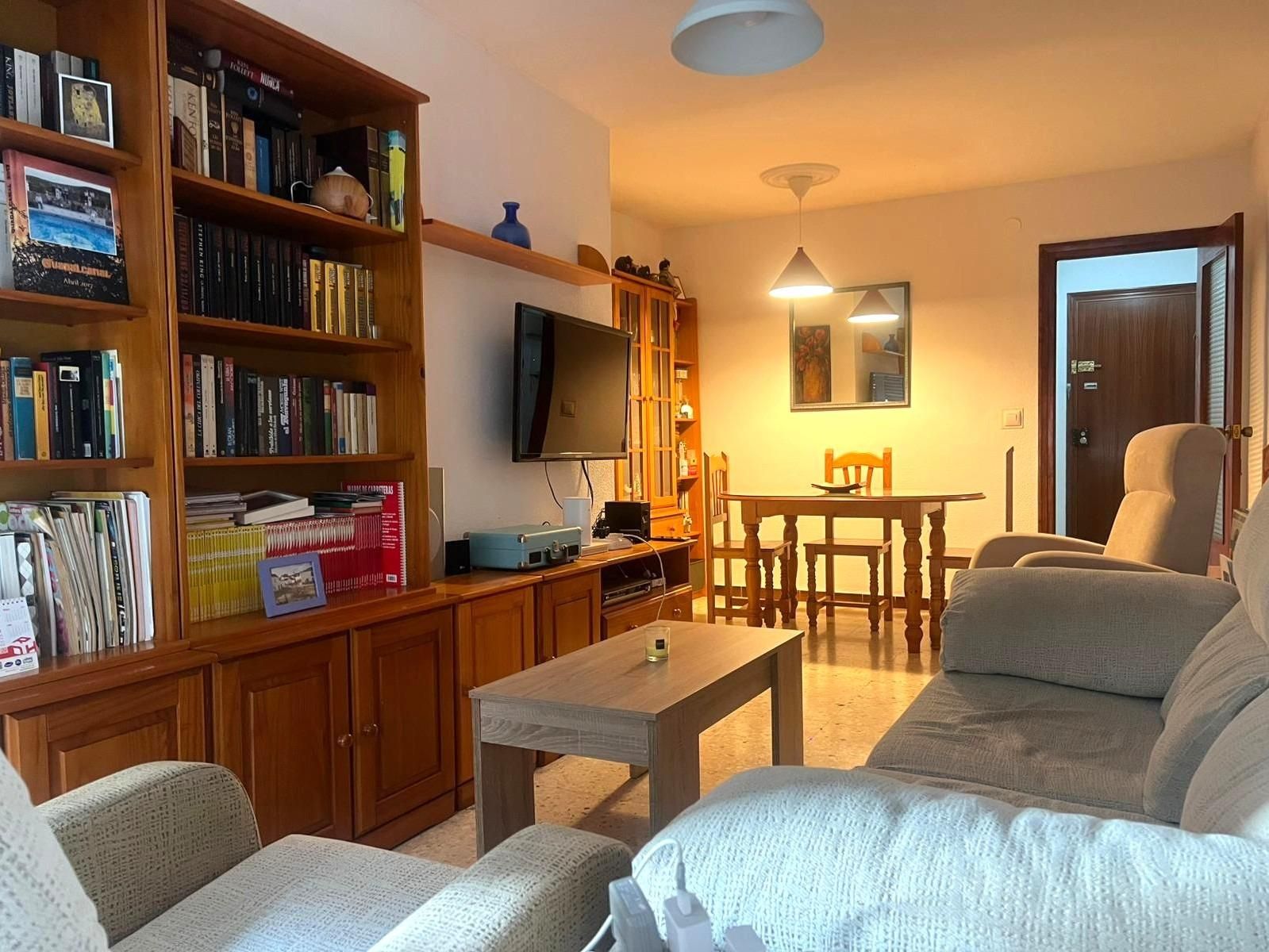 Living room of Flat for sale in  Sevilla Capital