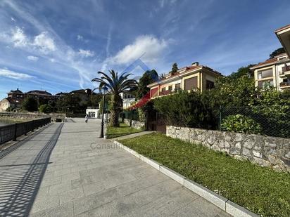 Vista exterior de Pis en venda en Limpias amb Terrassa