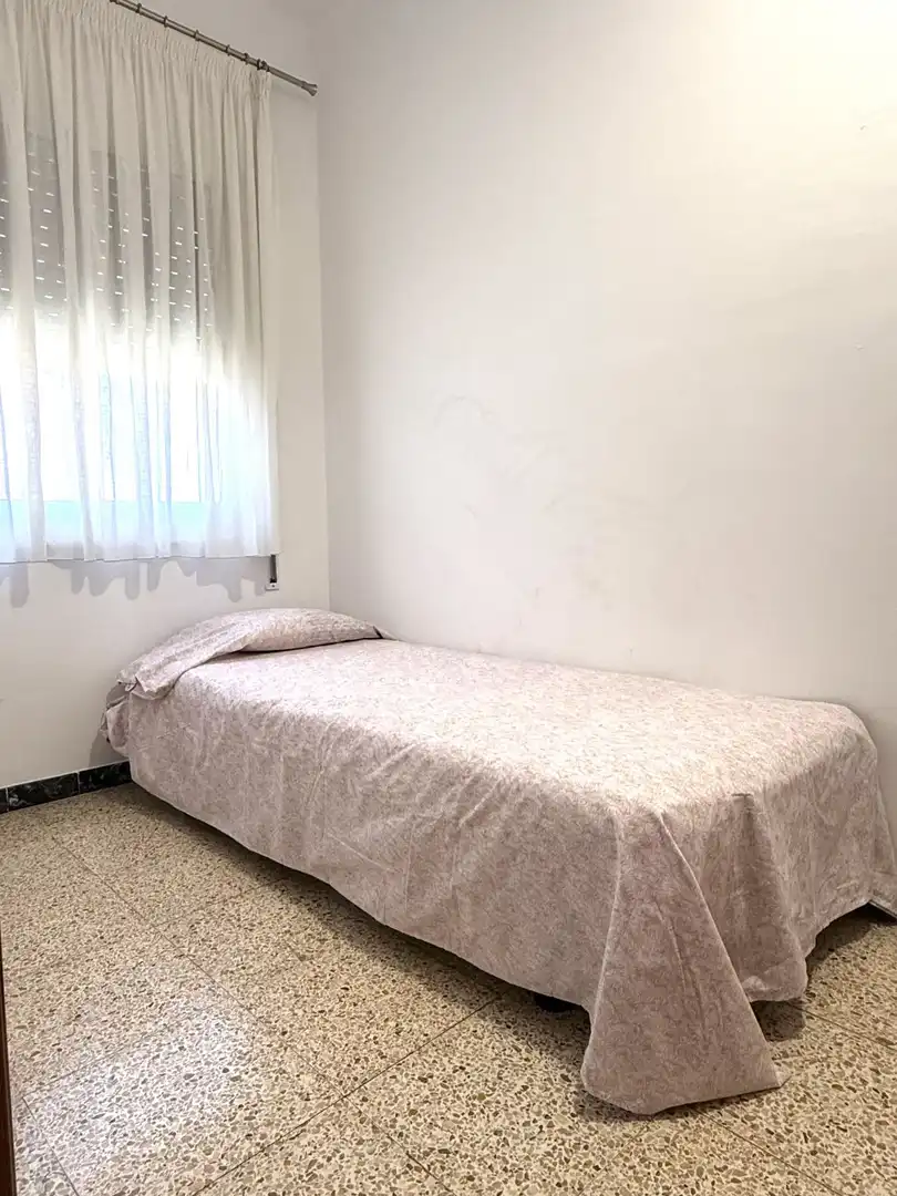 Habitación de Piso en venta en Sant Boi de Llobregat con Calefacción, Trastero y Balcón
