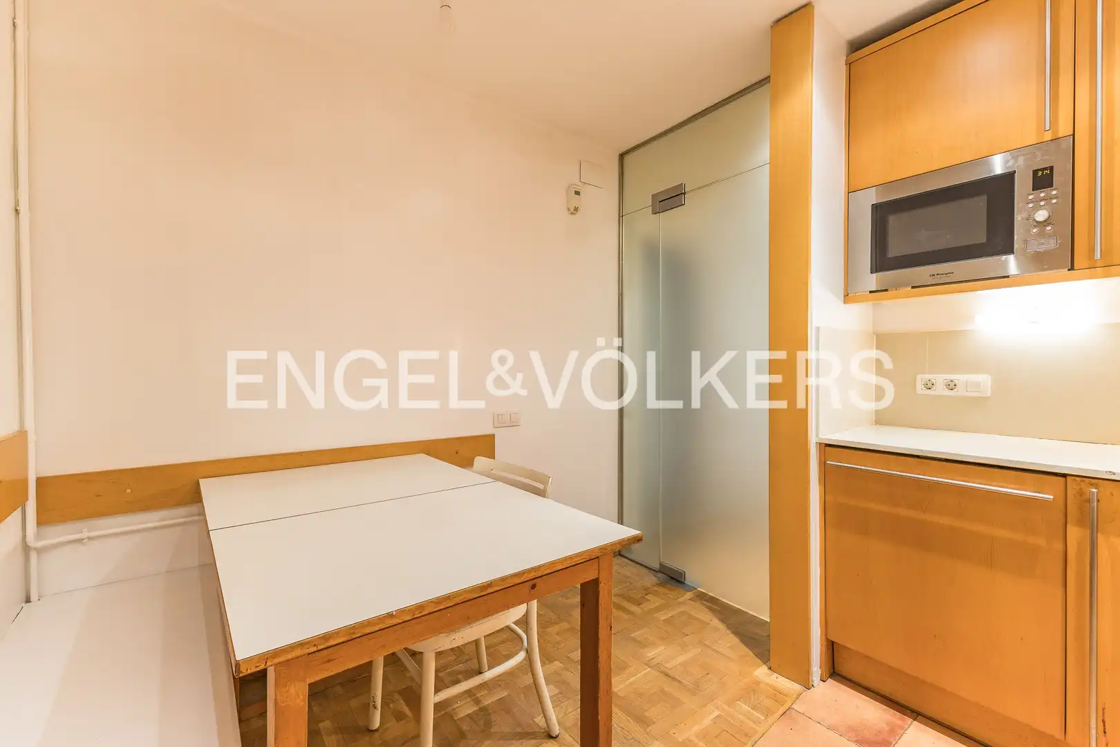 Kitchen of Flat for rent in Barcelona  with Air Conditioner, Heating and Parquet flooring